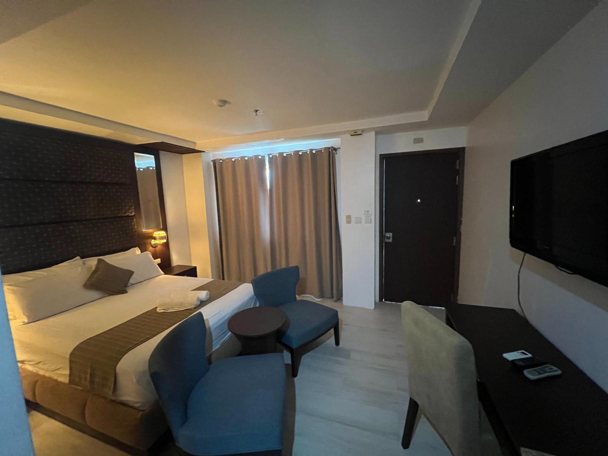 Subiza Beach Resort Olongapo Exterior foto